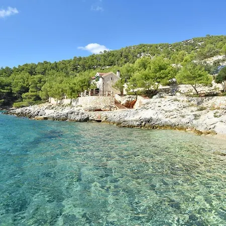 Secluded Fisherman's Cove Golubinka, Hvar - 14344 *